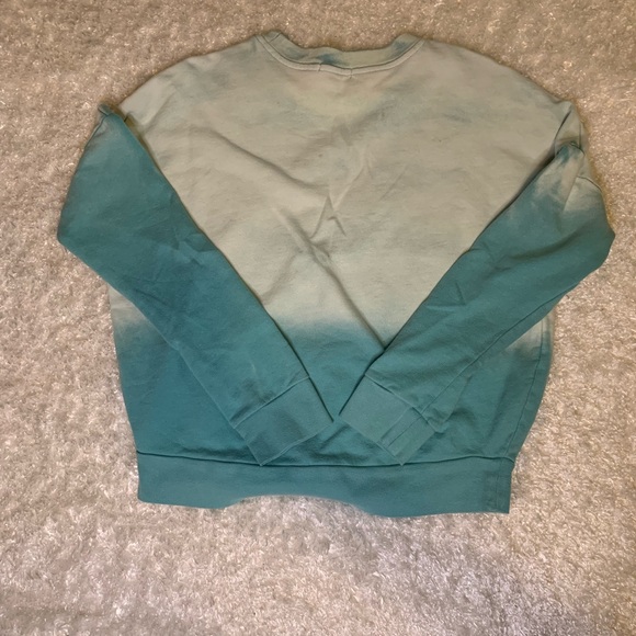 Ombre Nebraska Pullover - Picture 3 of 3